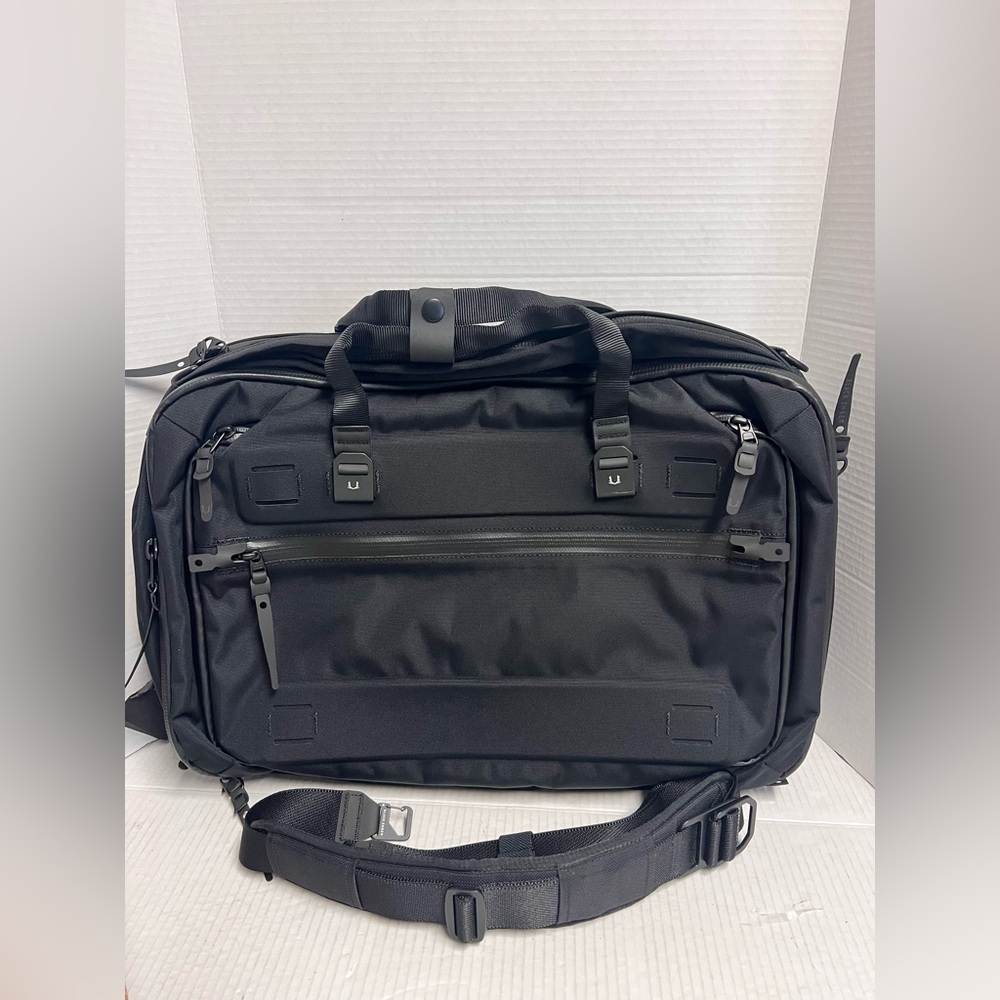 Black Ember Forge 40 Briefcase/Backpack